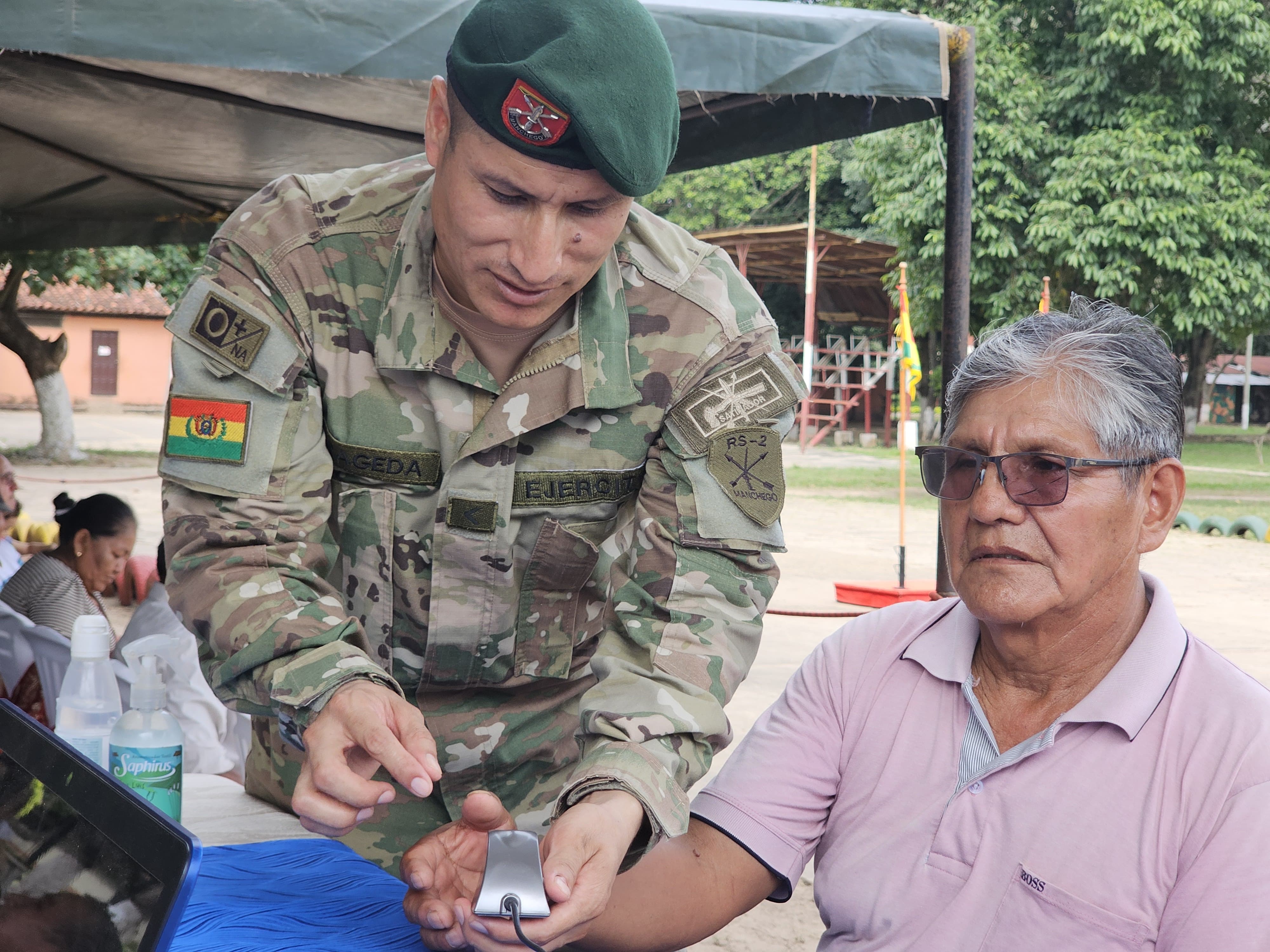 Fuerzas Armadas inician pago de la Renta Dignidad 