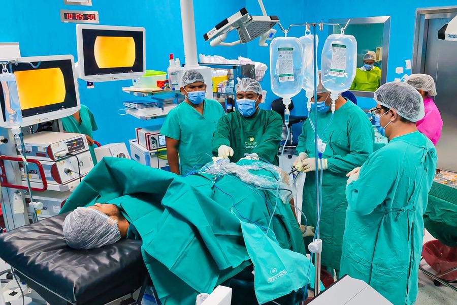 Hospital de Montero efectúa cirugía compleja de traumatología y devuelve la esperanza a joven deportista