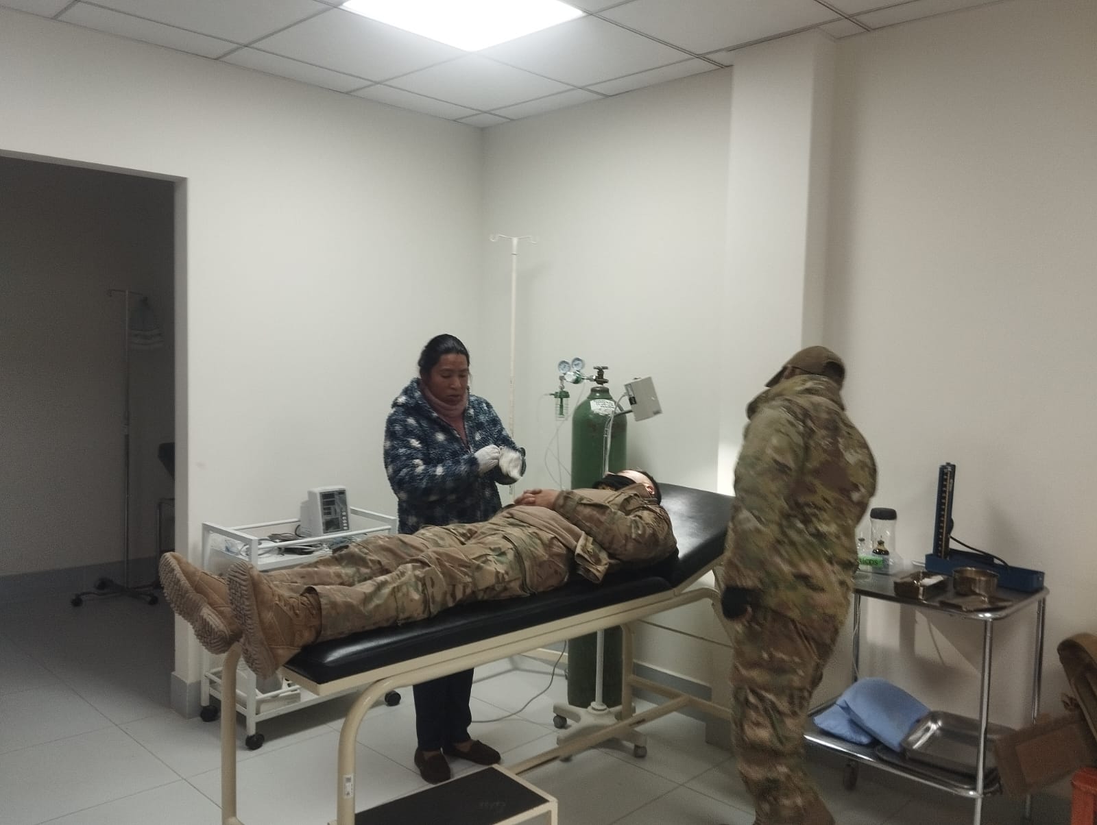 Ataque de contrabandistas en Llica deja seis militares heridos