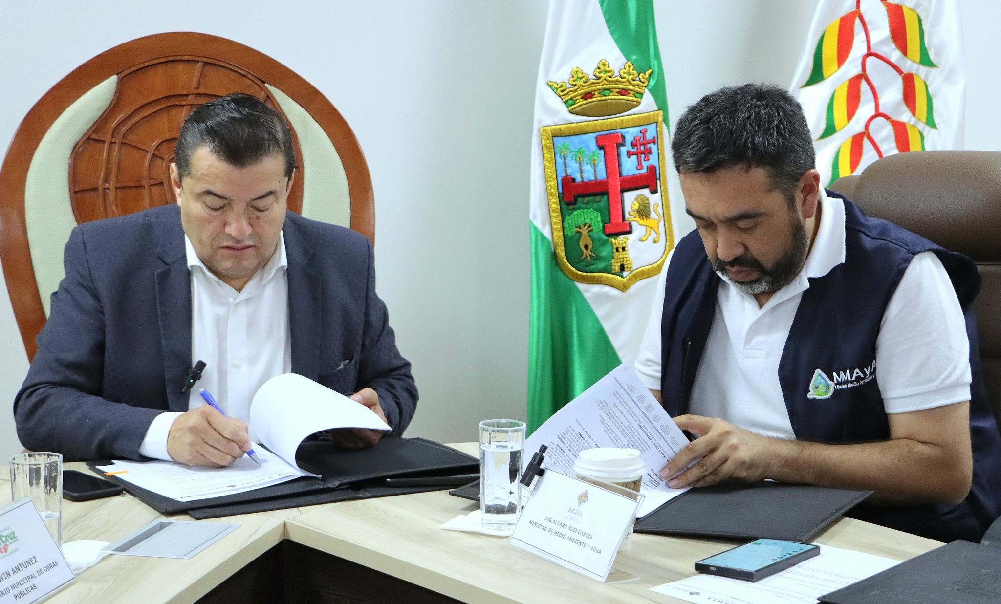 Gobierno y Alcaldía cruceña impulsan proyecto de agua potable para más de 31.000 familias