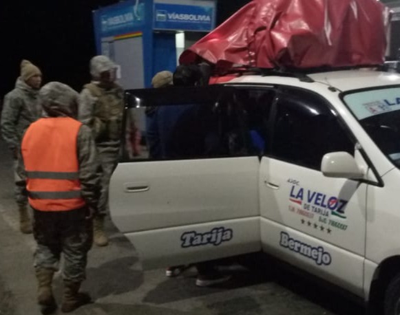 Armada frustra contrabando de celulares por Bs 15.000 en Bermejo