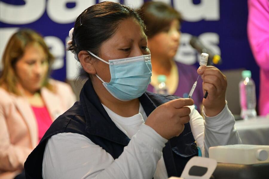 Disponen tolerancia de 2 horas para que trabajadores acudan a inmunizarse contra la influenza 