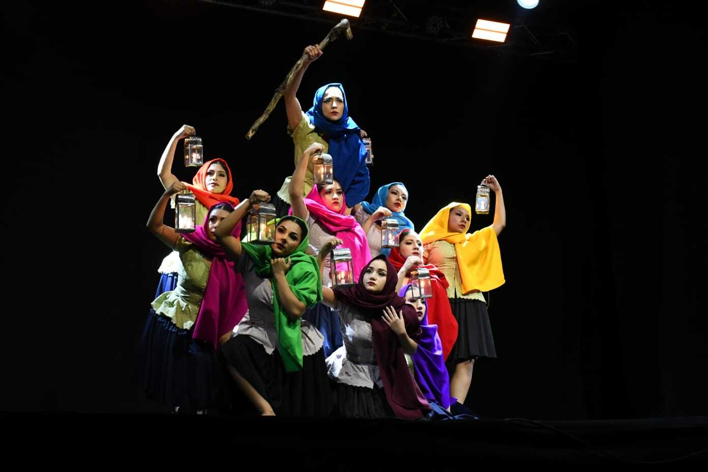 Tres obras cochabambinas clasifican a la final del Bolivia Danza en el Bicentenario