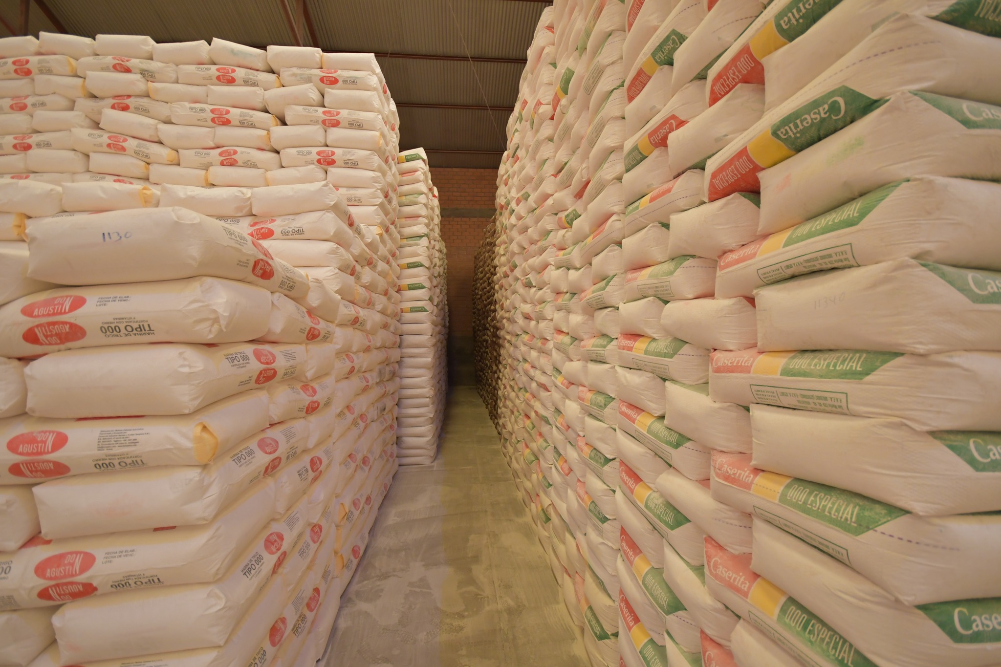 Defensa del Consumidor afirma que bajaron los precios del arroz, harina, aceite y huevo