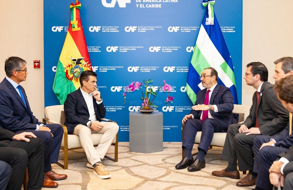 CAF reitera financiamiento para la recuperación económica de Bolivia 2025-2030