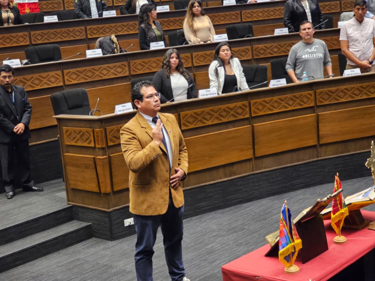 Roberto Castro, del PDC, es elegido presidente de la Cámara de Diputados