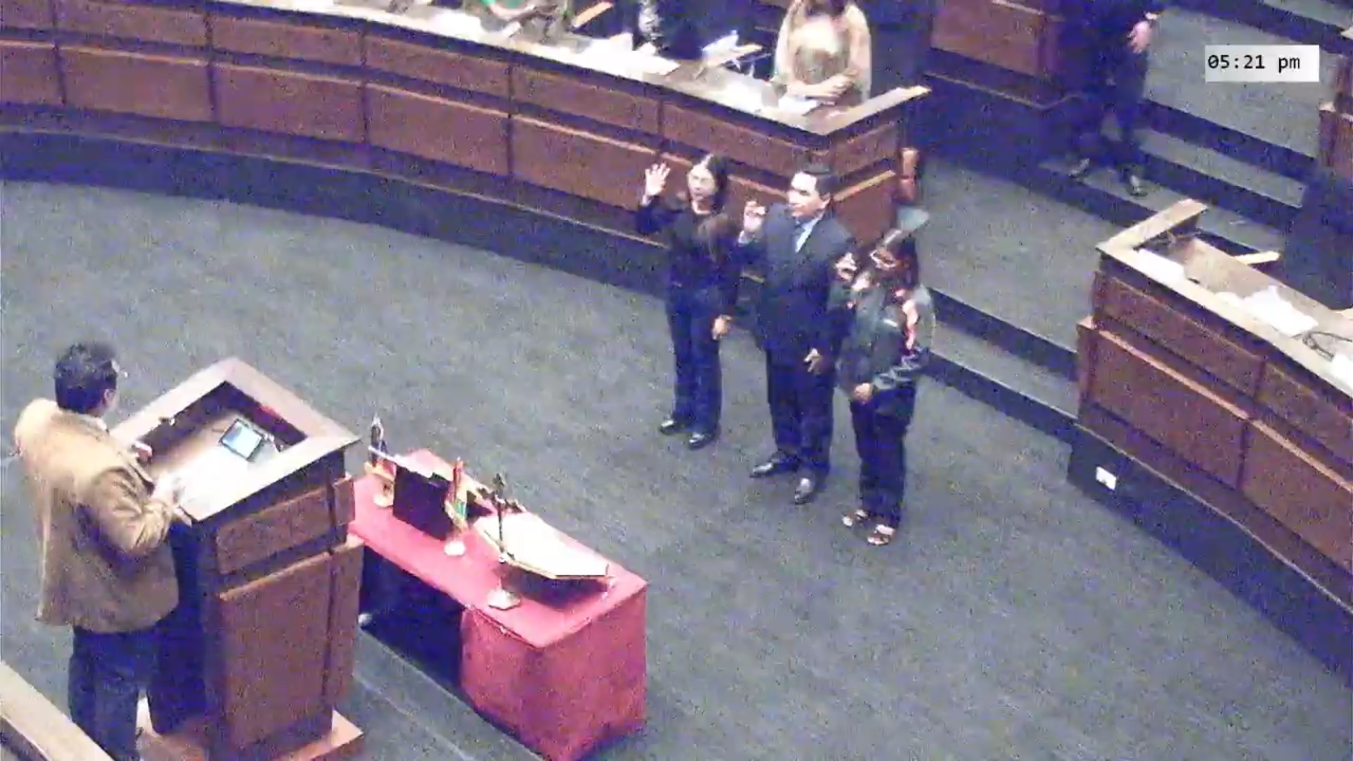 Juran tres diputados y restan otros tres para completar los 130 escaños de Diputados