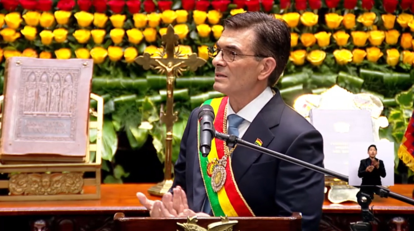 Siga la transmisión de mando minuto a minuto