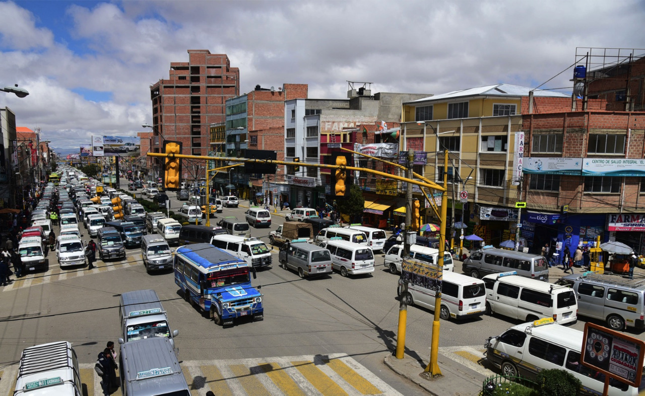 Ciudadanos en El Alto expresan su esperanza en mejores días para Bolivia con el nuevo gobierno