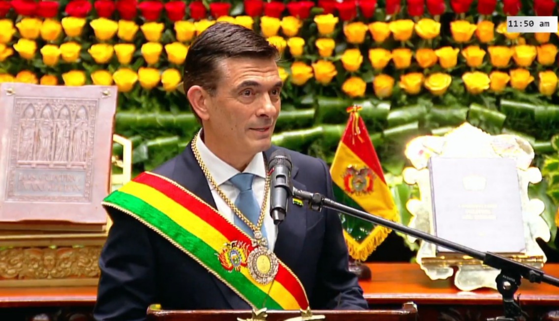 Presidente Paz promete acabar con el “Estado tranca” y fortalecer la inversión privada