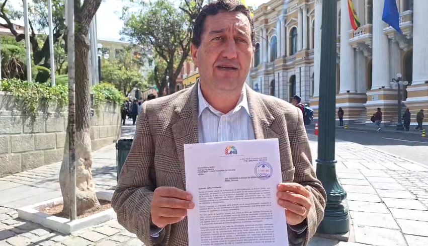 Asociación de Municipalidades de Bolivia presenta al Presidente una agenda que aborda la propuesta del 50-50