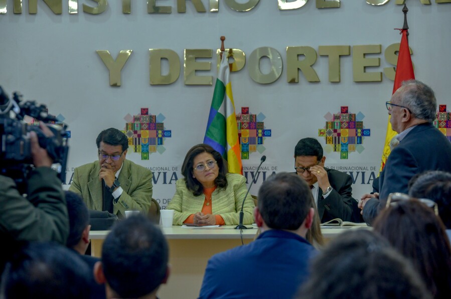 Salud aplicará hasta diciembre un sistema electrónico de citas para acabar con las filas en los hospitales