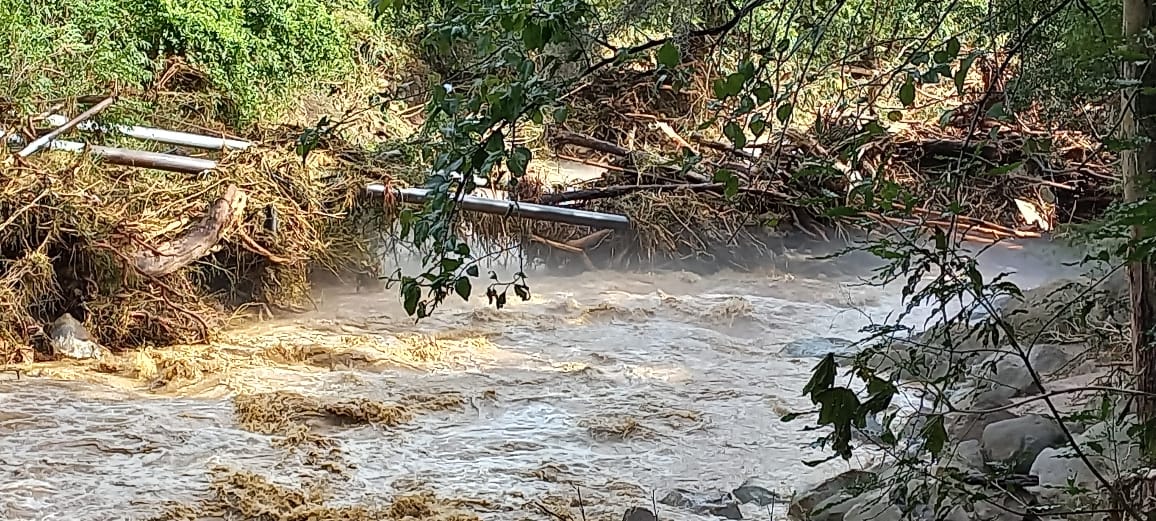 Tramo afectado del Oleoducto Santa Cruz-Samaipata sigue aislado y YPFB mitiga su exposición a eventos mayores