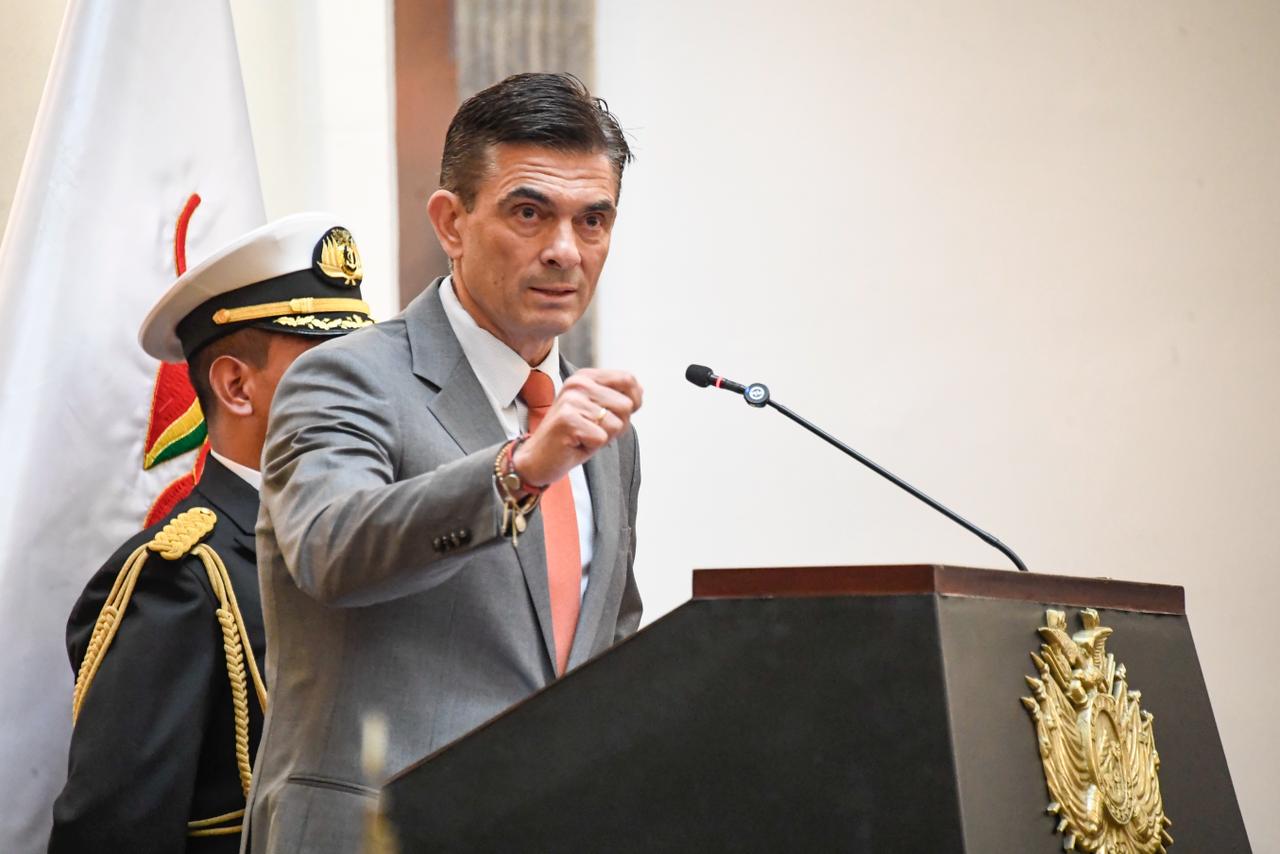 Paz afirma que en 12 días cumplió con abastecer carburantes, estabilizar el dólar y cerrar el ministerio de persecución