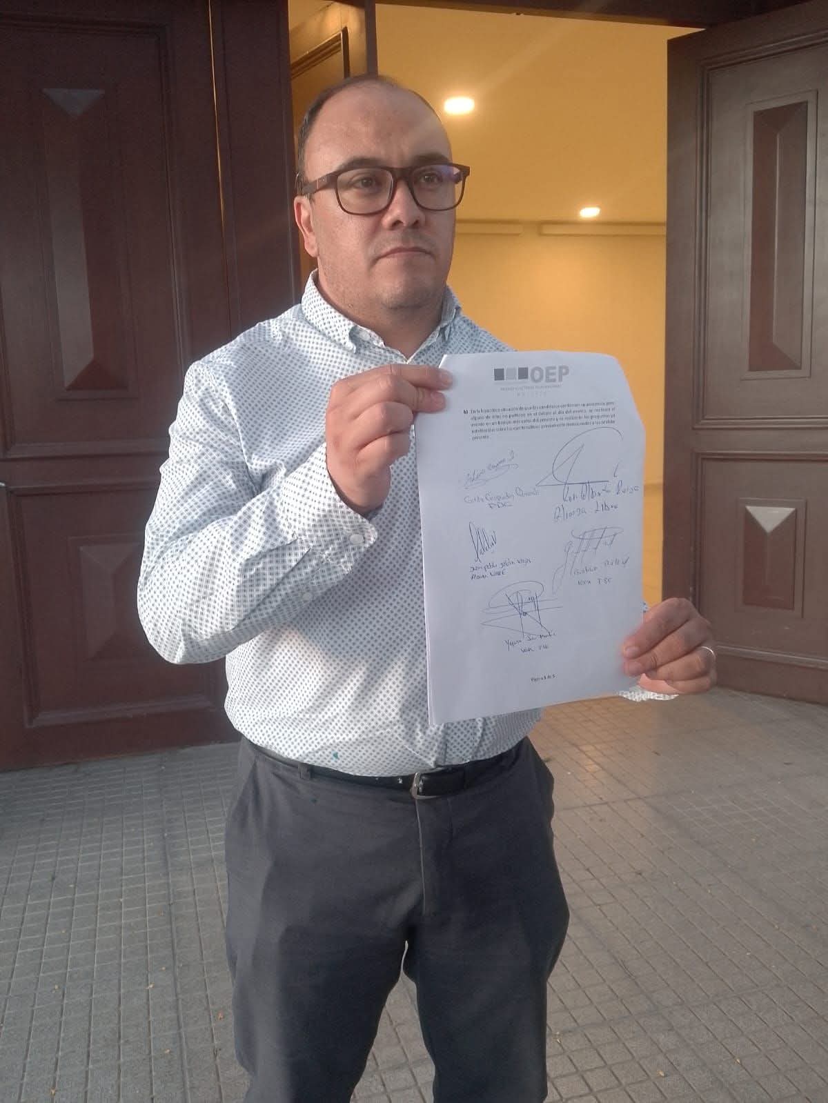 Libre y PDC firman acta de entendimiento y confirman asistencia al debate vicepresidencial de este domingo