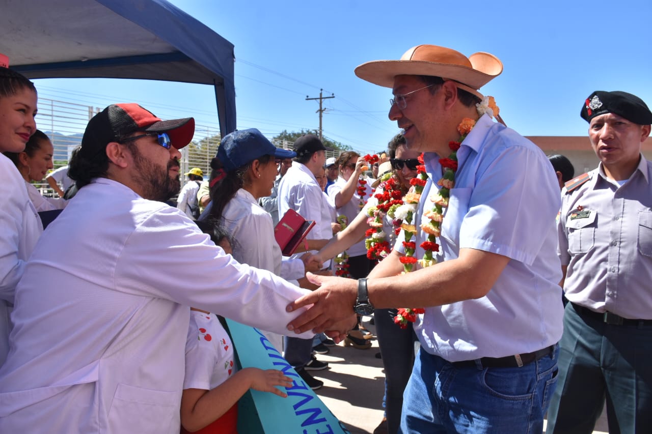 Presidente Arce entrega 86 ítems de especialidad y consolida atención del hospital de Tercer Nivel de Yacuiba