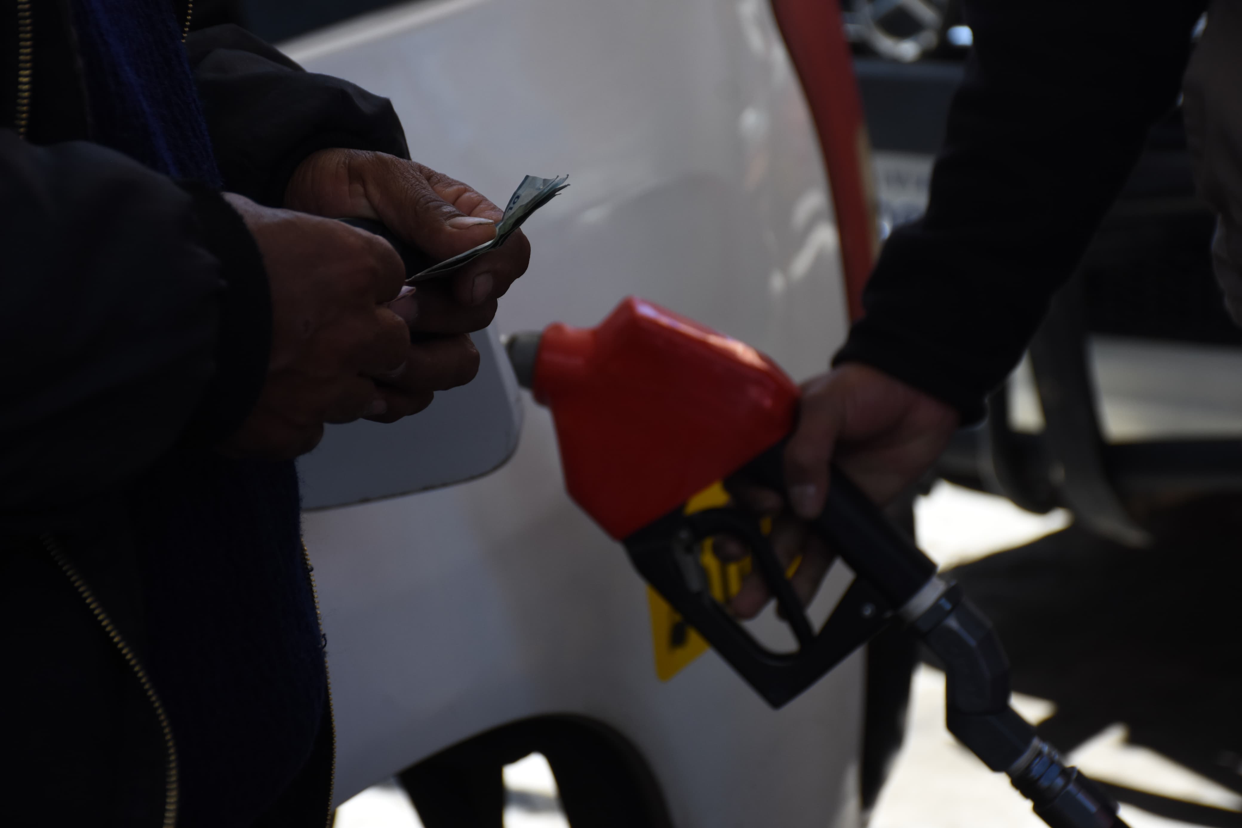 Gobierno mantiene la subvención del diésel y de la gasolina especial
