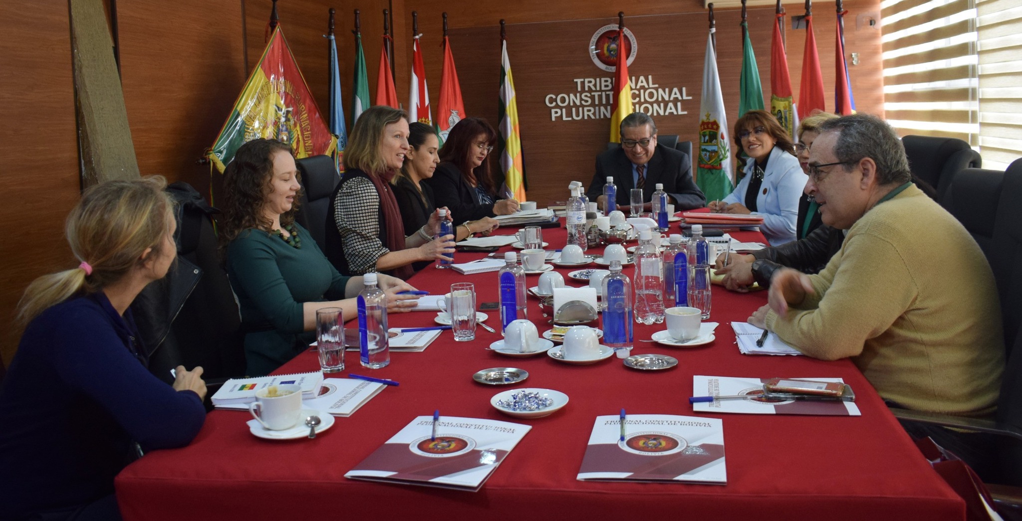 TCP ratifica ante la misión de la Unión Europea respaldo al balotaje del 19 de octubre