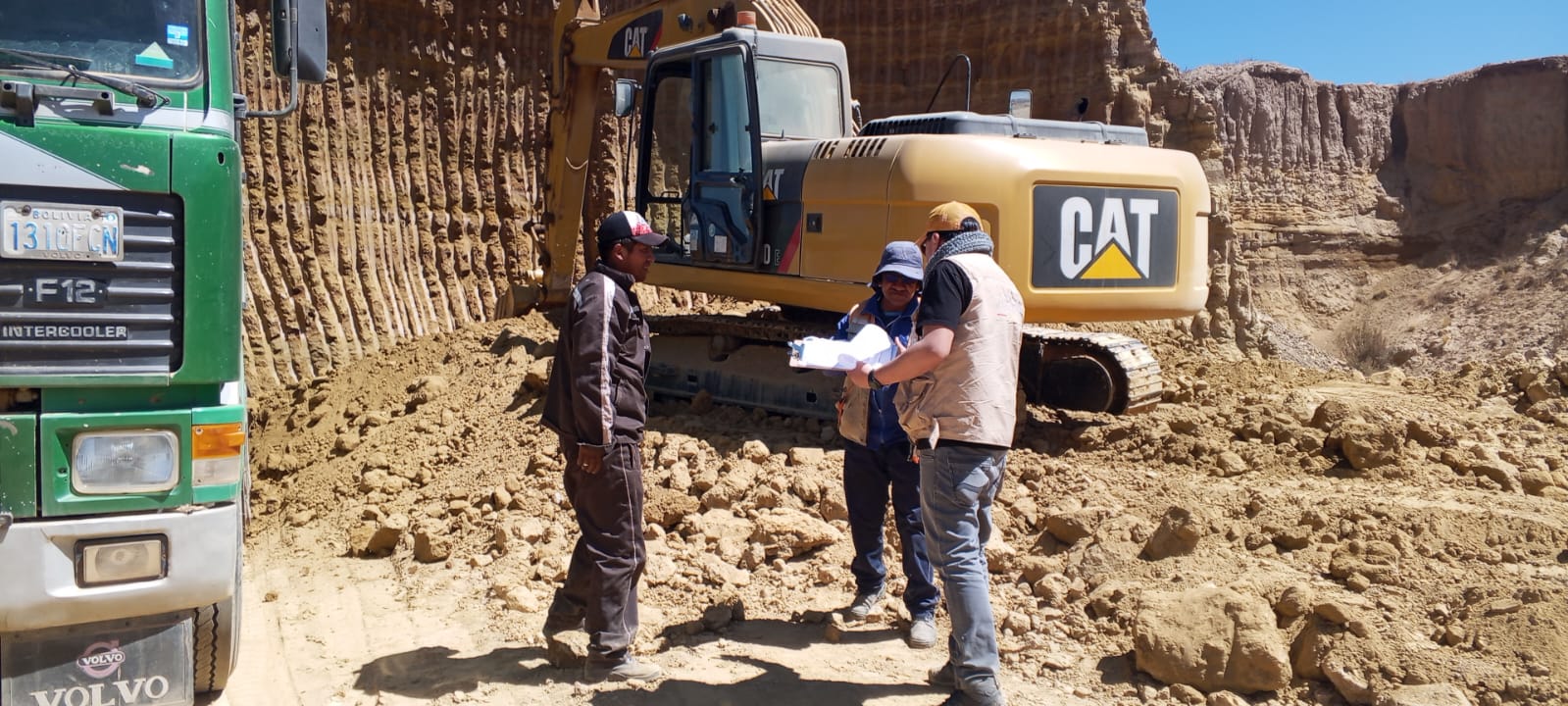 En Viacha suspenden actividades mineras ilegales