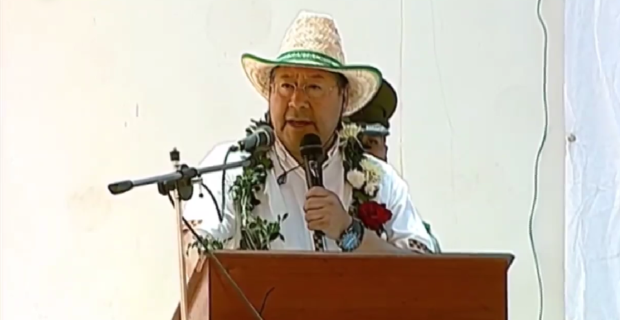 Presidente Arce entrega 69 viviendas, 3 módulos educativos y 2 Radio Bases en San Julián