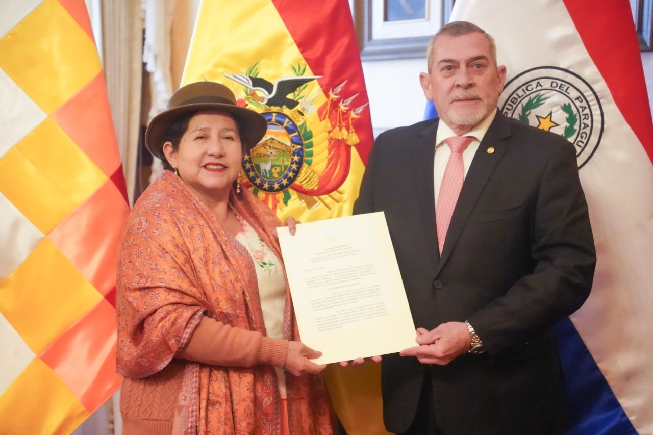 Canciller Sosa recibe al nuevo embajador de Paraguay