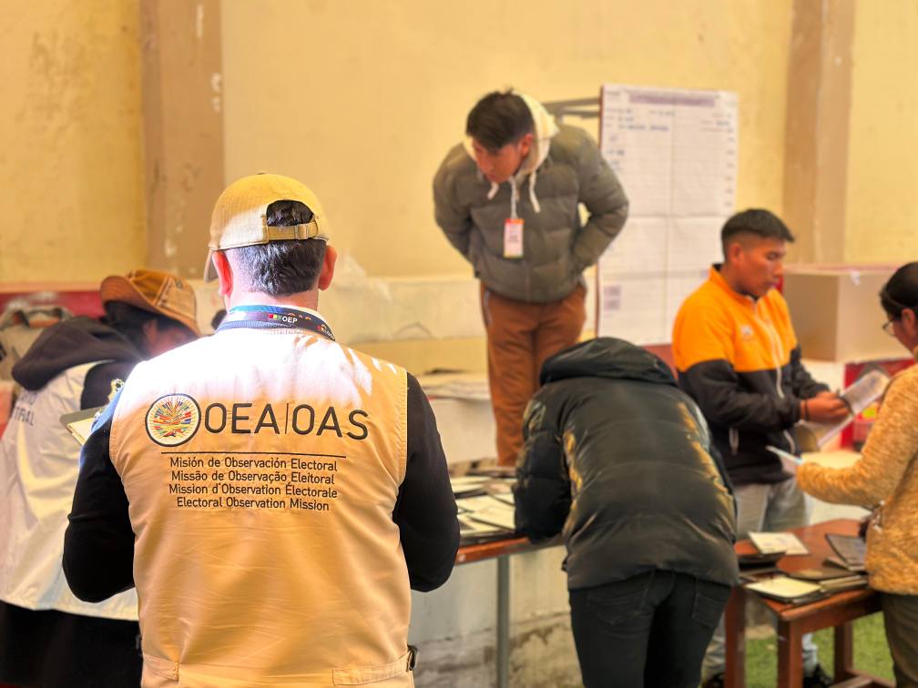 Balotaje será seguido por 19 misiones internacionales de observación electoral