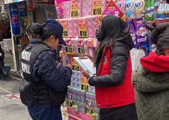 Decomisan más de 2.800 productos sin registro sanitario en El Alto