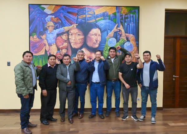 Presidente coordina con alcaldes de Cochabamba y Santa Cruz impulso al desarrollo regional
