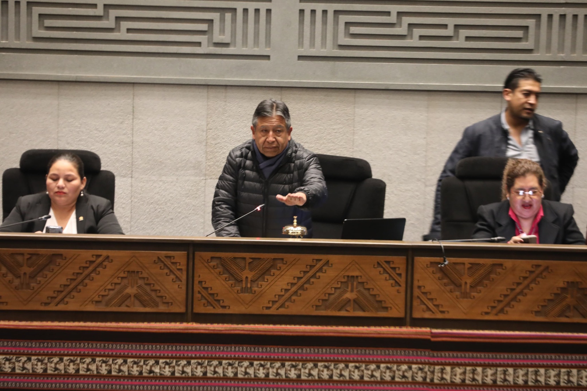 Asamblea aplaza para la siguiente legislatura designación del nuevo contralor