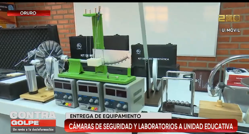 Educación entrega kits de laboratorio, equipos de computación y cámaras de vigilancia a unidades educativas de Oruro