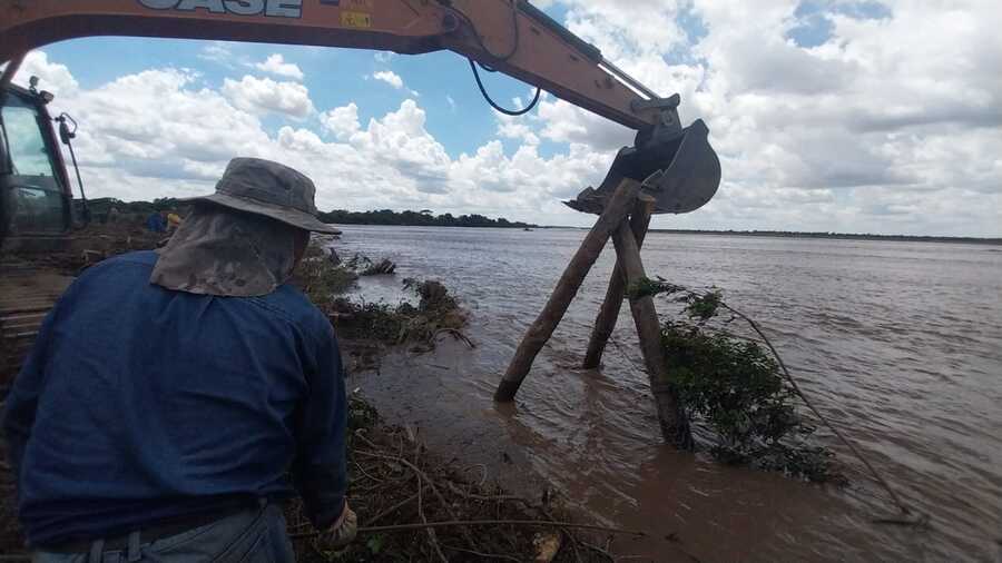 Gobierno distribuye Bs 20 millones a 14 municipios cruceños para prevención de desastres y activa plan integral