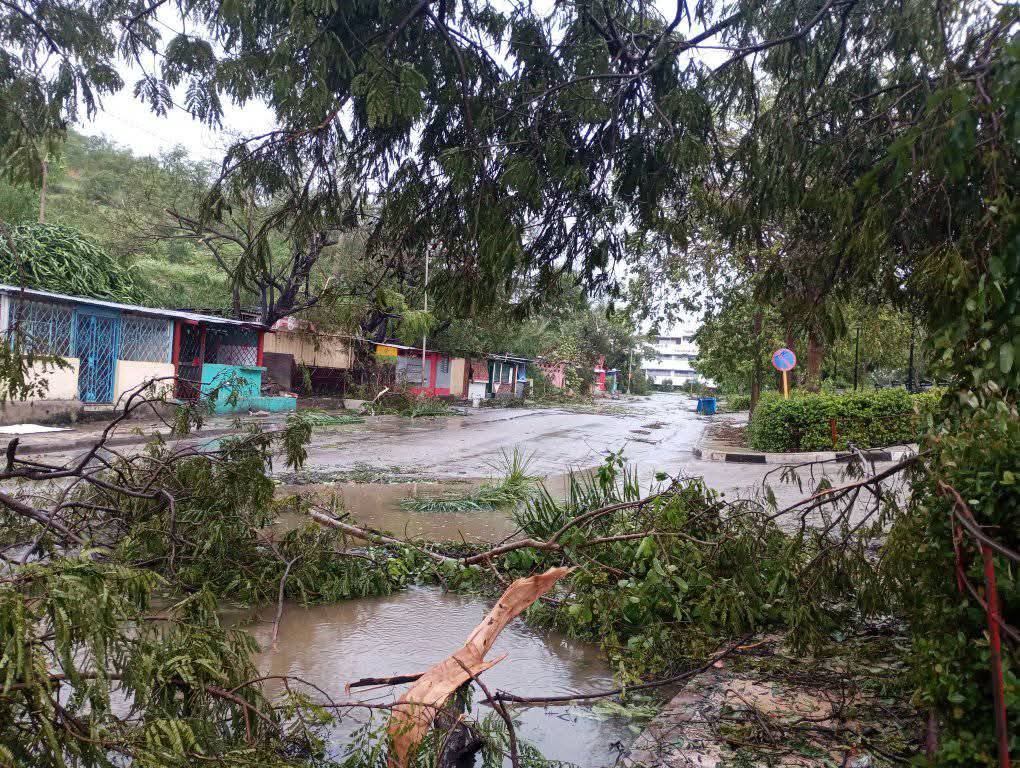 Arce expresa solidaridad a Jamaica y Cuba ante los estragos provocados por el huracán Melissa