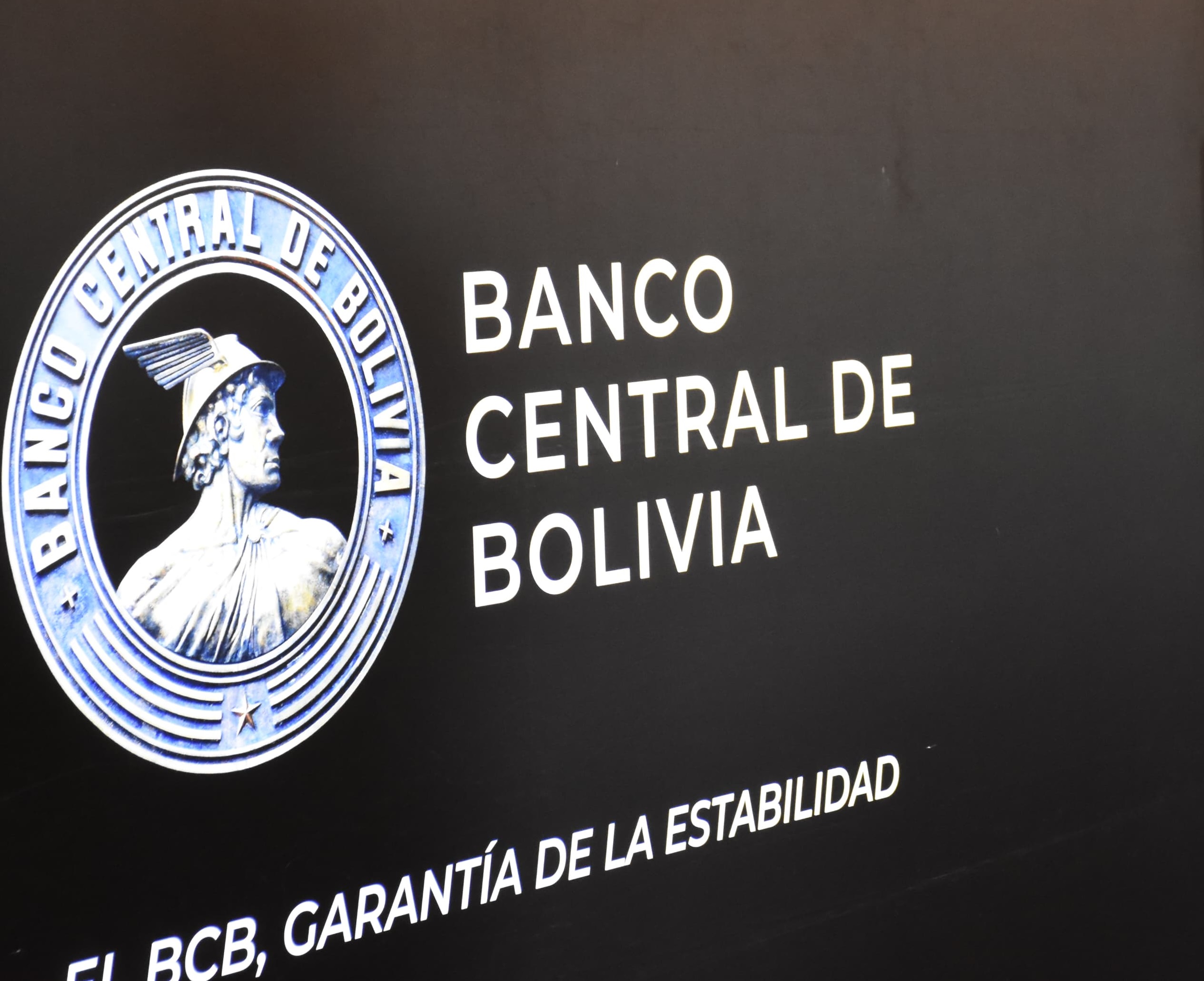 BCB descarta operaciones financieras con bancos internacionales