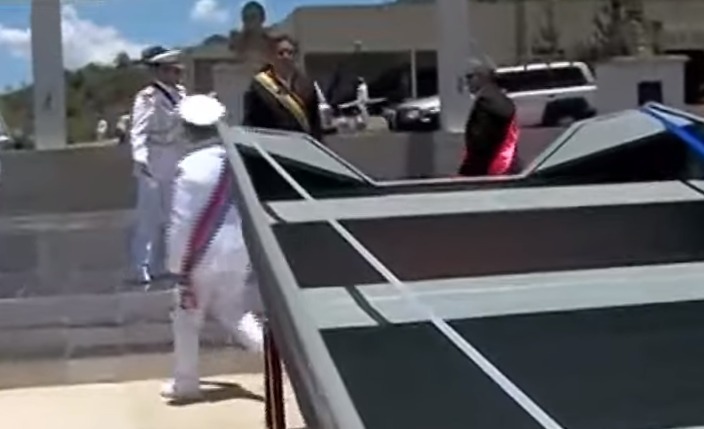 Presidente participa de la Ch'alla de 30 botes refaccionados de la Armada