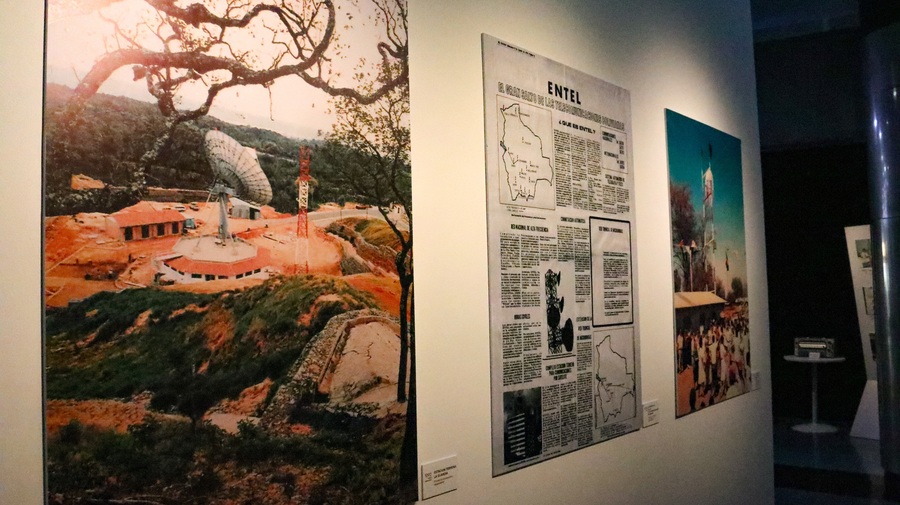 Muestra fotográfica refleja la historia de las telecomunicaciones en Bolivia