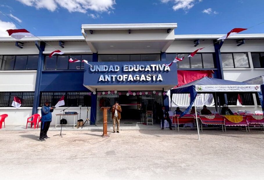 Gobierno entrega moderna infraestructura educativa en Colcha “K” como parte del plan Bicentenario