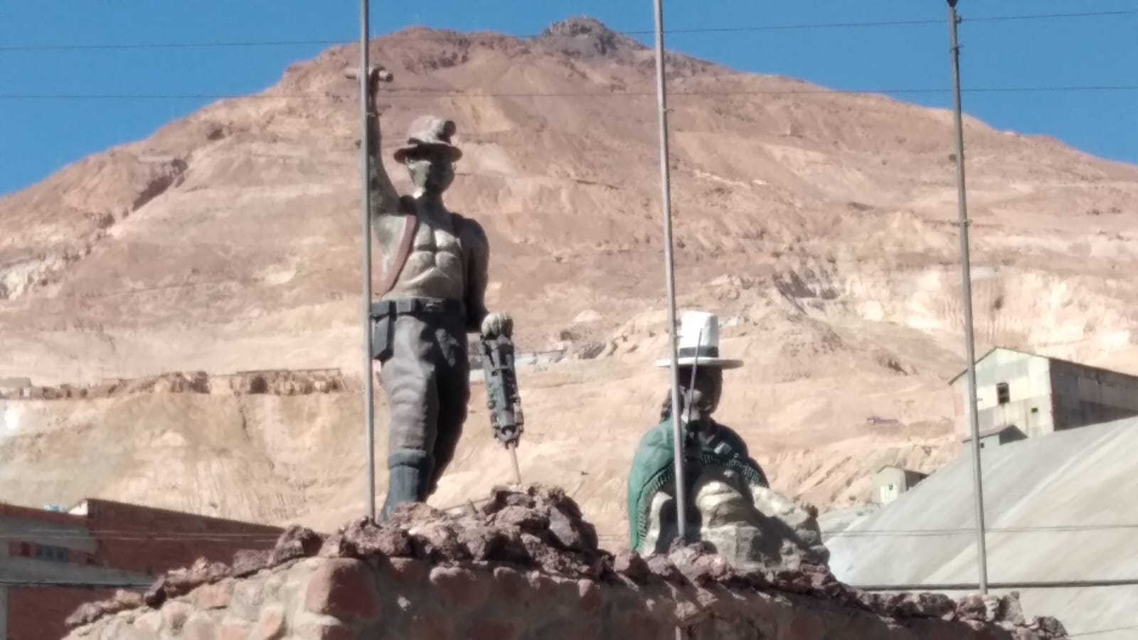 Minería aclara que hundimiento en el Cerro Rico no se produjo en la cima, sino en zona lateral