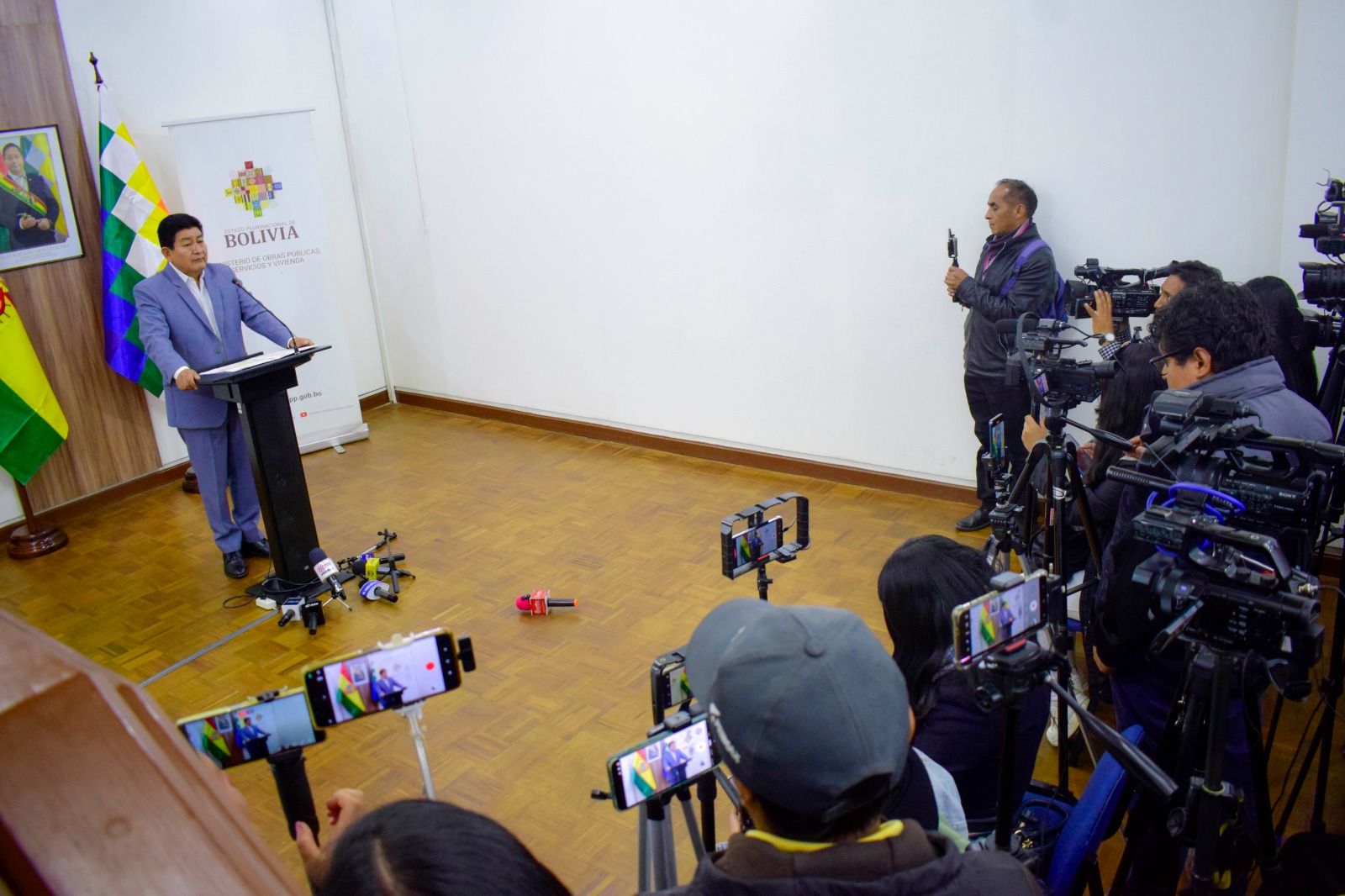 La construcción de la carretera Acheral-Choere en Tarija supera el 60%