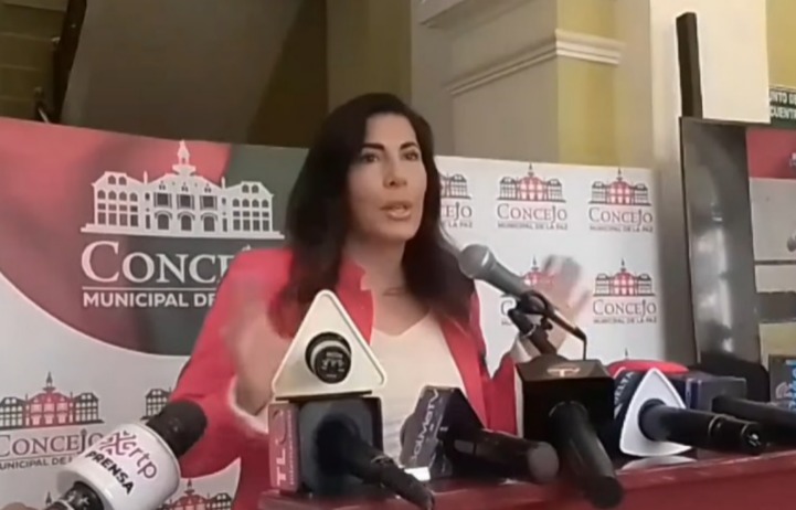 Concejal Pérez Del Castillo califica de abuso los parqueos tarifados y el incremento de alquiler de campos deportivos