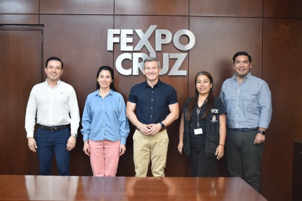 Órgano Electoral se suma a la Expocruz 2025 para combatir la desinformación electoral