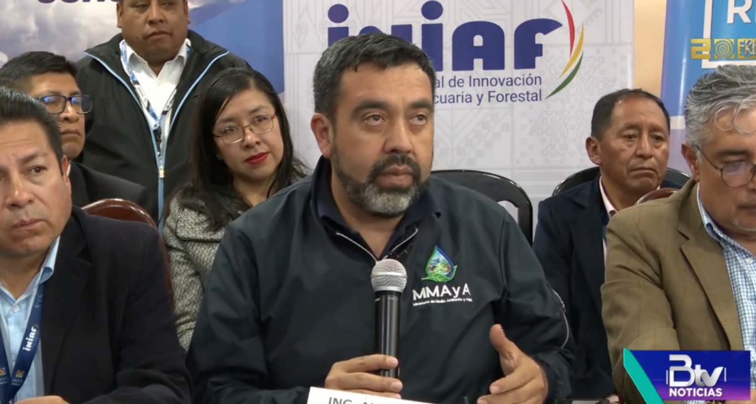 Gobierno fortalece la información climática con la entrega de 21 estaciones meteorológicas