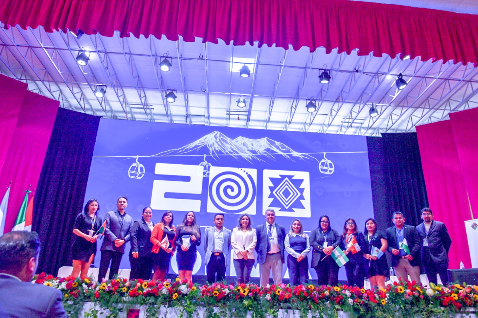 Expertos internacionales se reúnen en Bolivia para optimizar la atención materno-infantil en el III Congreso Bono Juana Azurduy