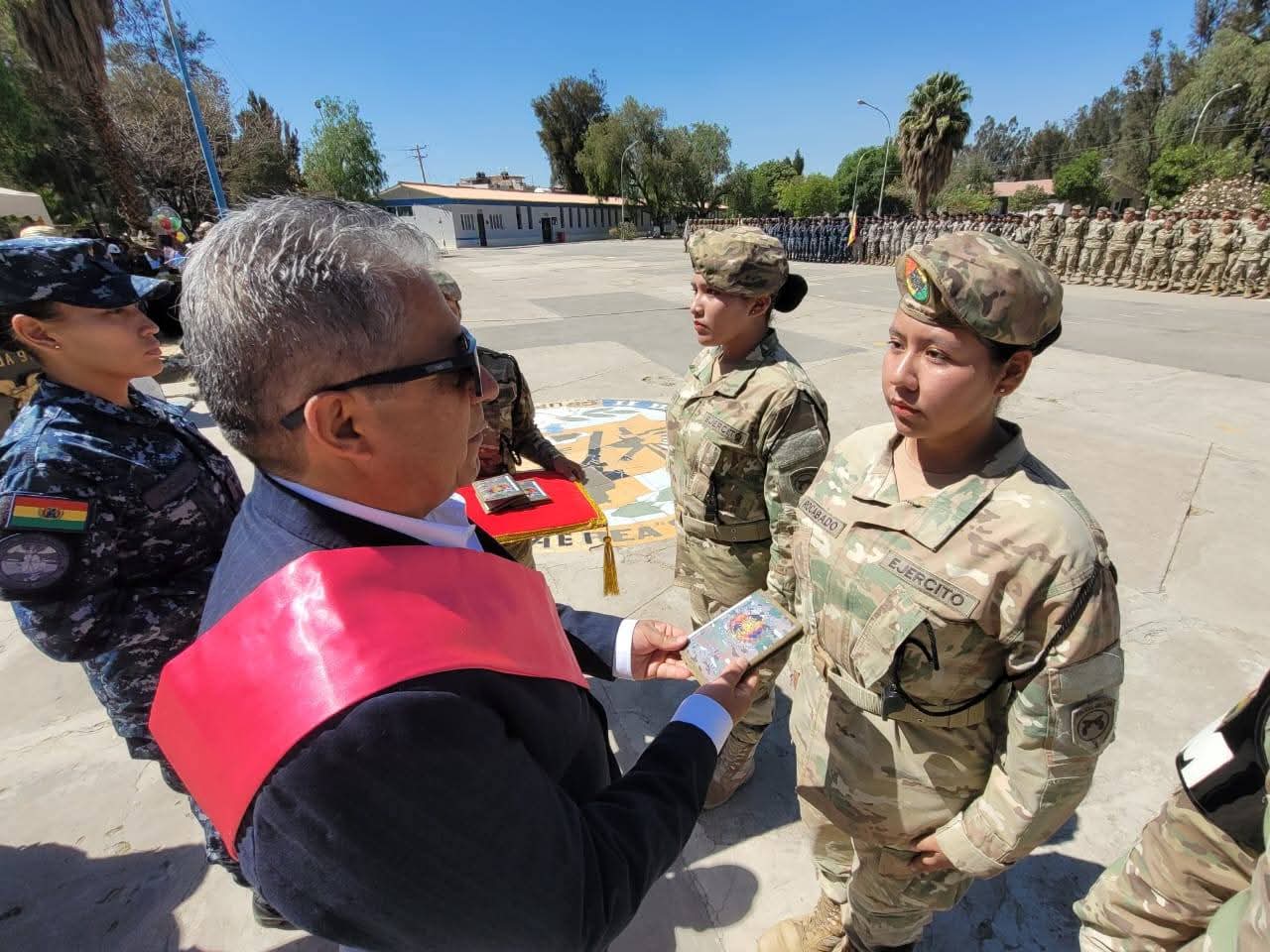 Cerca de 19.000 premilitares se licencian y reciben su libreta militar