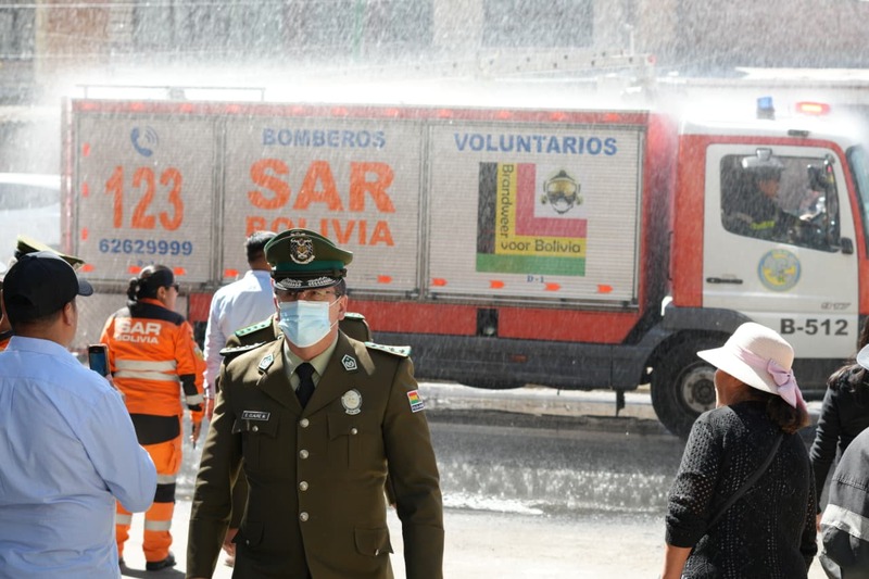 Gobierno entrega moderno carro Bombero a Voluntarios GEOS Bolivia