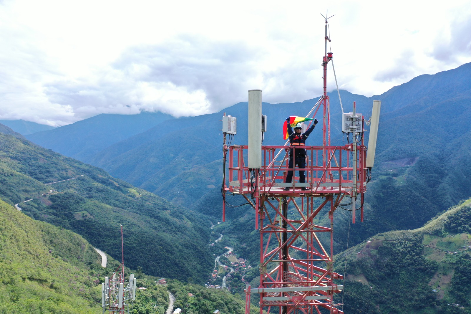 Entel lidera Ranking de Empresas de Telecomunicaciones 2025 según revista especializada