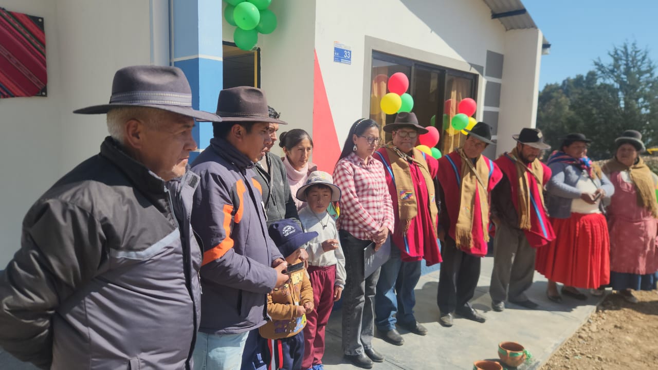 Gobierno suma 600 obras entregadas por el Bicentenario de Bolivia