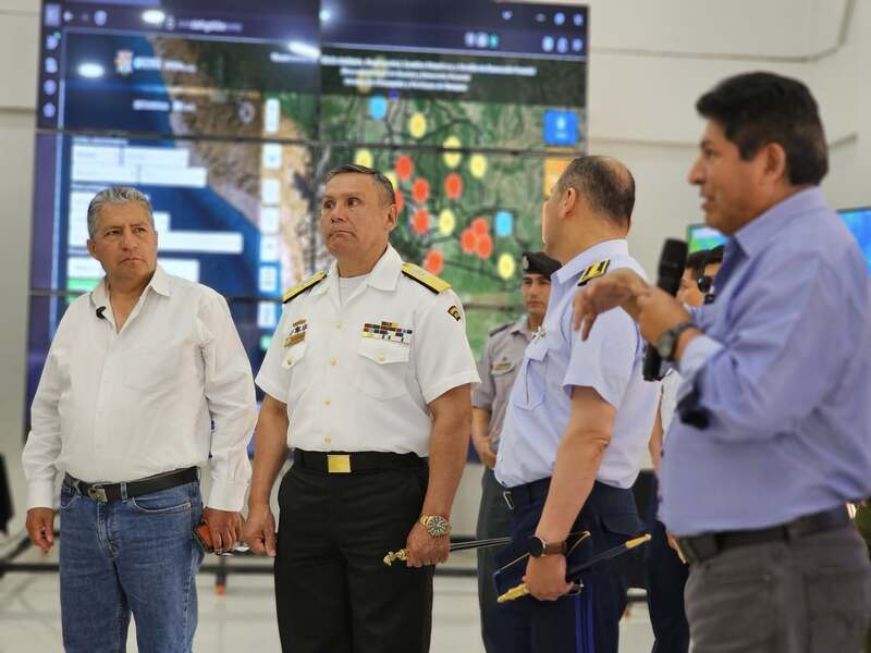 Gobierno declara Alerta Roja por posible propagación de incendios en 18 municipios y se reporta casi 2.000 focos de calor activos