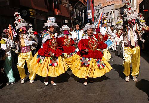 Turismo prevé generar Bs 19 millones de ingresos durante la festividad del Gran Poder