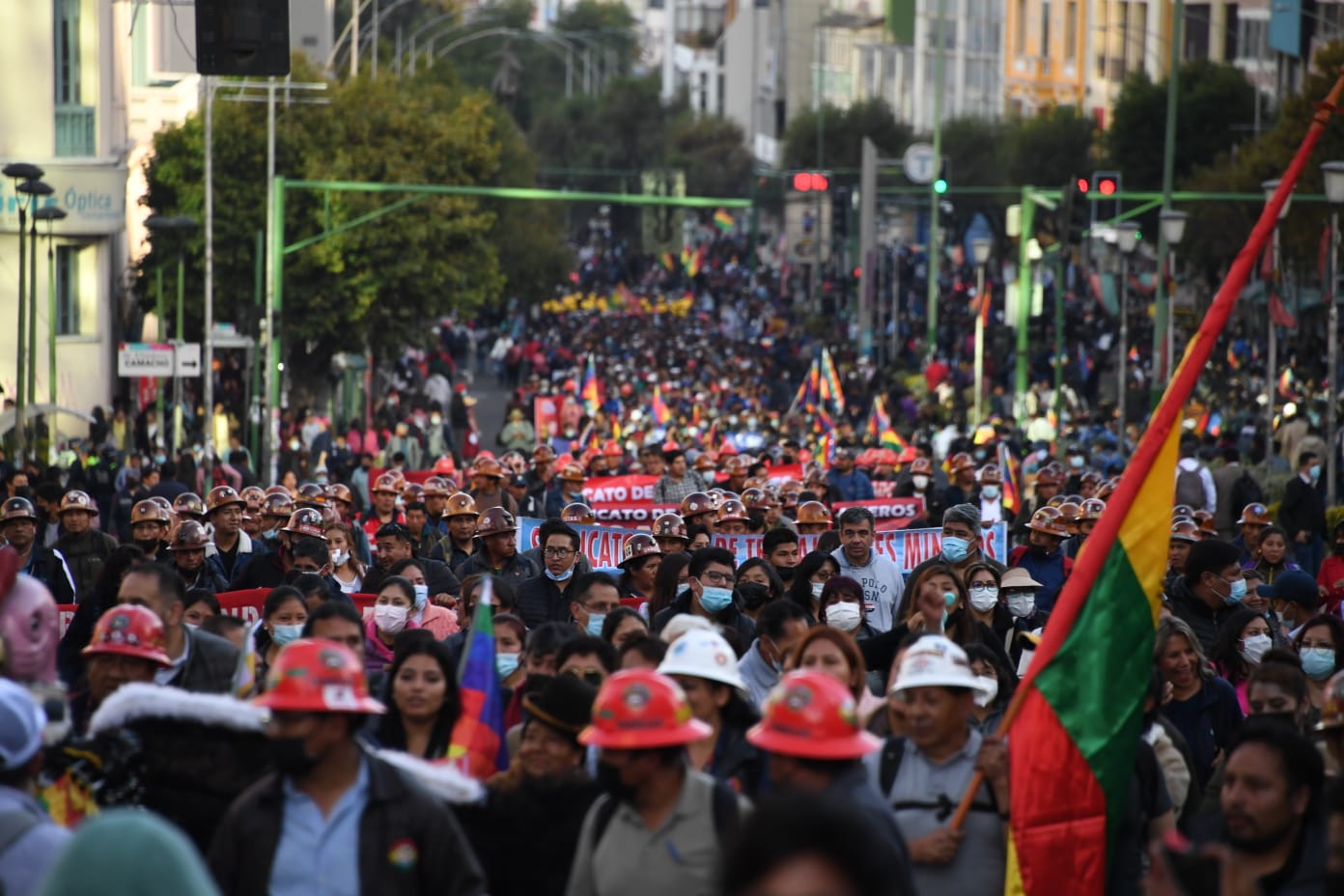 Marchas de organizaciones advierten que no permitirán impunidad de Fernando Camacho, según analista
