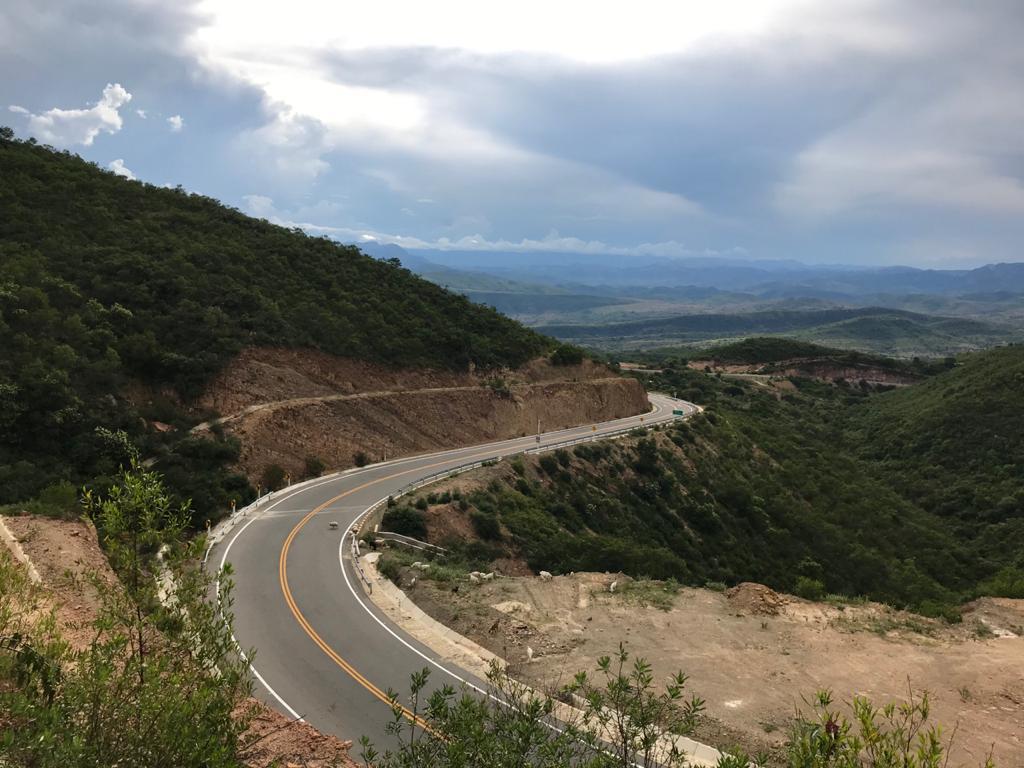 La carretera Uyuni – Hito 60 será construida con Bs 1.714 millones, “inversión histórica” para Potosí